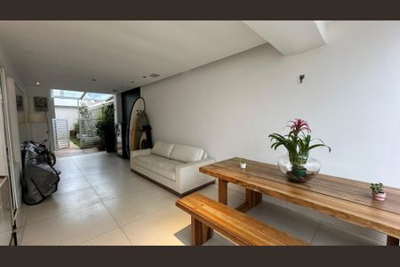 Casa de condomínio para alugar com 360m², 5 quartos e 3 vagas Casa de condomínio para alugar com 360m², 5 quartos e 3 vagasEspaço Gourmet