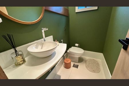 Casa de condomínio para alugar com 360m², 5 quartos e 3 vagas Casa de condomínio para alugar com 360m², 5 quartos e 3 vagasLavabo