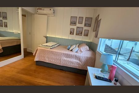 Casa de condomínio para alugar com 360m², 5 quartos e 3 vagas Casa de condomínio para alugar com 360m², 5 quartos e 3 vagasSuíte 2