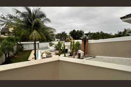 Casa de condomínio para alugar com 360m², 5 quartos e 3 vagas Casa de condomínio para alugar com 360m², 5 quartos e 3 vagasVaranda da Suíte 3