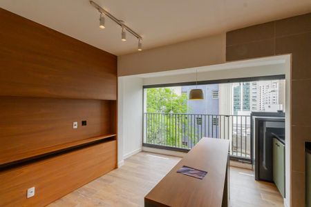 Sala de apartamento para alugar com 1 quarto, 40m² em Indianópolis, São Paulo