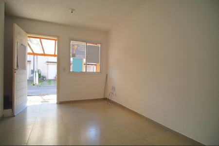 Sala de casa de condomínio para alugar com 2 quartos, 56m² em Canudos, Novo Hamburgo