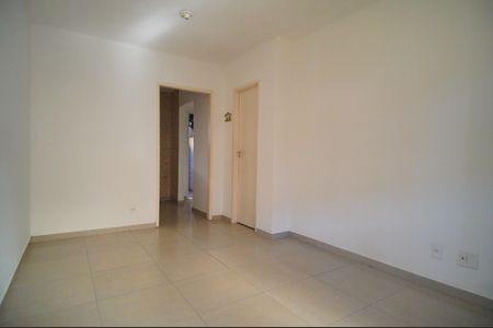 Sala de casa de condomínio para alugar com 2 quartos, 56m² em Canudos, Novo Hamburgo