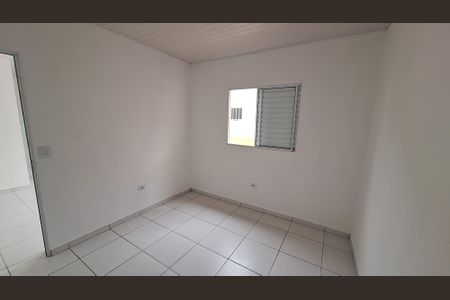 Quarto de casa para alugar com 1 quarto, 33m² em Parque Maria Helena, Suzano