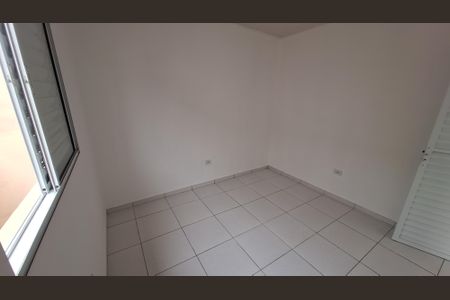 Sala de casa para alugar com 1 quarto, 33m² em Parque Maria Helena, Suzano