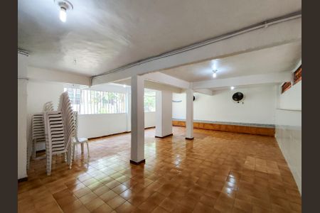 Apartamento à venda com 65m², 3 quartos e sem vaga Apartamento à venda com 65m², 3 quartos e sem vagaÁrea comum - Salão de festas