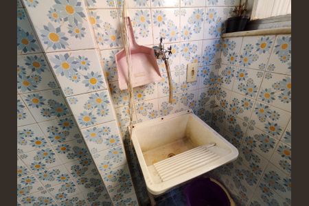 Apartamento à venda com 65m², 3 quartos e sem vaga Apartamento à venda com 65m², 3 quartos e sem vagaCozinha e Área de Serviço