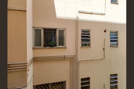 Apartamento à venda com 65m², 3 quartos e sem vaga Apartamento à venda com 65m², 3 quartos e sem vagaVista da Cozinha e Área de Serviço