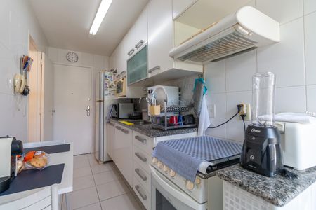 Apartamento à venda com 75m², 2 quartos e 1 vaga Apartamento à venda com 75m², 2 quartos e 1 vagaCozinha