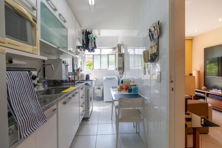 Apartamento à venda com 75m², 2 quartos e 1 vaga Apartamento à venda com 75m², 2 quartos e 1 vagaCozinha