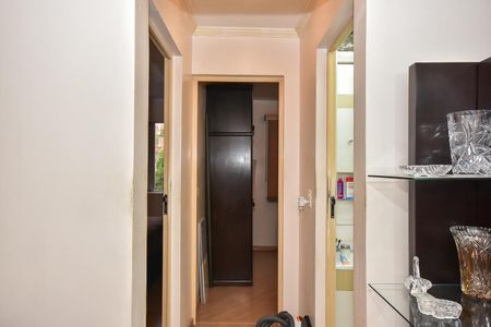 Corredor de apartamento à venda com 2 quartos, 55m² em Jardim Umarizal, São Paulo