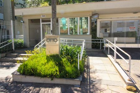 Apartamento à venda com 56m², 2 quartos e 1 vagaFachada e portaria