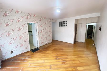 Apartamento à venda com 67m², 1 quarto e 1 vagaSala