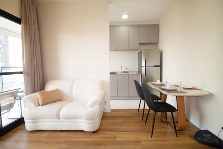 Sala de apartamento à venda com 1 quarto, 37m² em Pinheiros, São Paulo