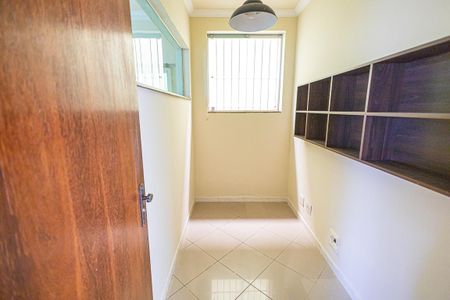 Escritório de casa para alugar com 2 quartos, 105m² em Santa Monica, Belo Horizonte