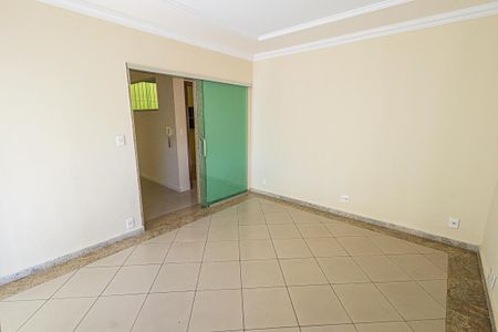 Sala de casa para alugar com 2 quartos, 105m² em Santa Monica, Belo Horizonte