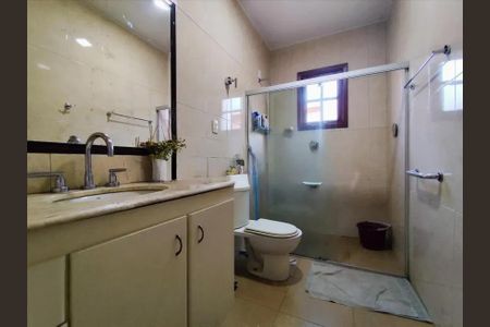 Banheiro de casa para alugar com 5 quartos, 372m² em Flamengo, Contagem