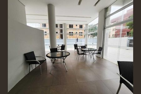 Apartamento para alugar com 85m², 2 quartos e 2 vagas Apartamento para alugar com 85m², 2 quartos e 2 vagasÁrea comum