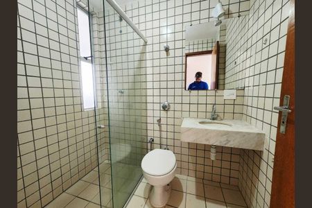 Apartamento para alugar com 85m², 2 quartos e 2 vagas Apartamento para alugar com 85m², 2 quartos e 2 vagasBanheiro