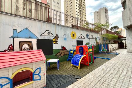 Apartamento para alugar com 96m², 3 quartos e 2 vagasÁrea comum - Playground