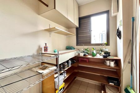 Apartamento para alugar com 96m², 3 quartos e 2 vagasQuarto de Serviço