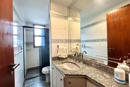 Apartamento para alugar com 96m², 3 quartos e 2 vagasBanheiro Social