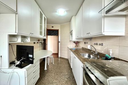 Apartamento para alugar com 96m², 3 quartos e 2 vagasCozinha