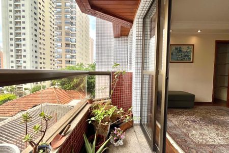 Apartamento para alugar com 96m², 3 quartos e 2 vagasVaranda