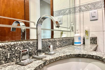 Apartamento para alugar com 96m², 3 quartos e 2 vagasBanheiro Social