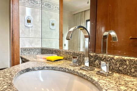 Apartamento para alugar com 96m², 3 quartos e 2 vagasBanheiro da Suíte