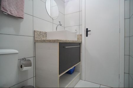 Casa à venda com 140m², 3 quartos e 2 vagasBanheiro