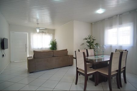 Casa à venda com 140m², 3 quartos e 2 vagasSala de Jantar