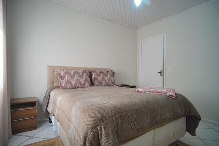 Casa à venda com 140m², 3 quartos e 2 vagasSuíte