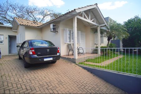 Casa à venda com 140m², 3 quartos e 2 vagasGaragem
