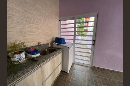 Casa à venda com 138m², 2 quartos e 5 vagasLavanderia