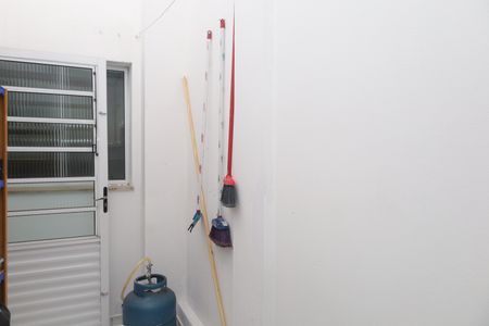 Casa de condomínio à venda com 72m², 2 quartos e 1 vagaÁrea de Serviço