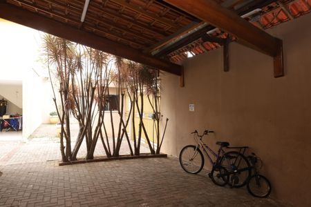 Casa de condomínio à venda com 72m², 2 quartos e 1 vagaÁrea comum - Salão de festas