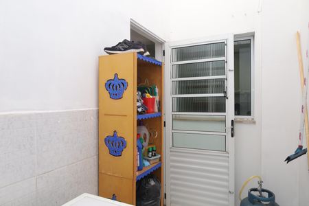 Casa de condomínio à venda com 72m², 2 quartos e 1 vagaÁrea de Serviço