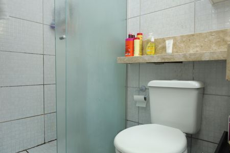 Casa de condomínio à venda com 72m², 2 quartos e 1 vagaBanheiro 1