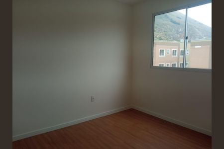 Quarto 1 de apartamento para alugar com 2 quartos, 50m² em Jardim Alvorada, Nova Iguaçu