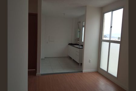 Sala de apartamento para alugar com 2 quartos, 50m² em Jardim Alvorada, Nova Iguaçu