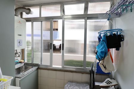 Apartamento à venda com 93m², 3 quartos e 2 vagasJanela da Área de Serviço