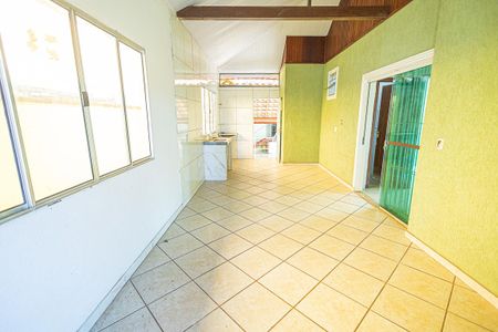 Sala / Cozinha de casa para alugar com 2 quartos, 105m² em Santa Monica, Belo Horizonte
