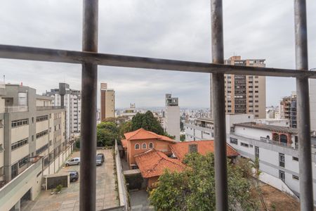 Apartamento à venda com 3 quartos, 95m² em Sion, Belo Horizonte
