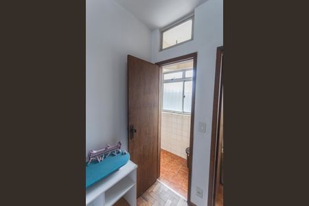 Apartamento à venda com 95m², 3 quartos e 2 vagas Apartamento à venda com 95m², 3 quartos e 2 vagasQuarto de Serviço
