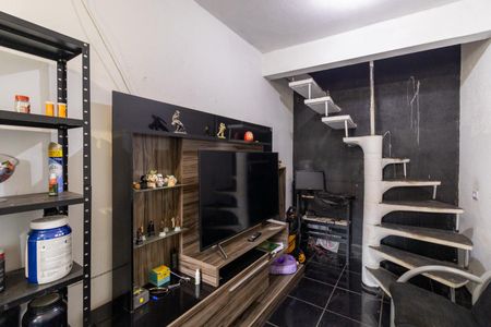 Casa à venda com 200m², 7 quartos e 5 vagasEdícula - Sala e Cozinha