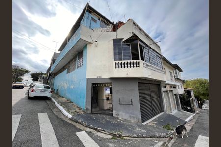 Casa à venda com 200m², 7 quartos e 5 vagasFachada+Placa