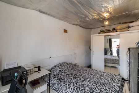 Casa à venda com 200m², 7 quartos e 5 vagasEdícula - Quarto