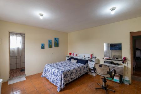 Casa à venda com 200m², 7 quartos e 5 vagasSuíte 1