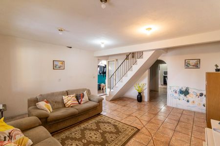 Casa à venda com 200m², 7 quartos e 5 vagasSala